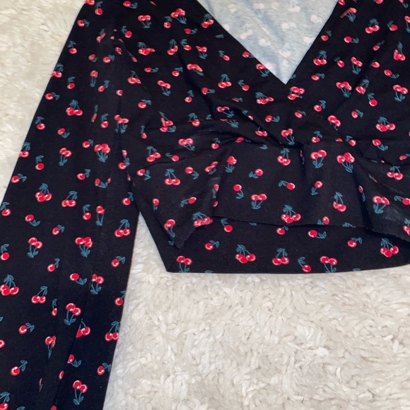 Cherry shirt - Picture 2 of 3